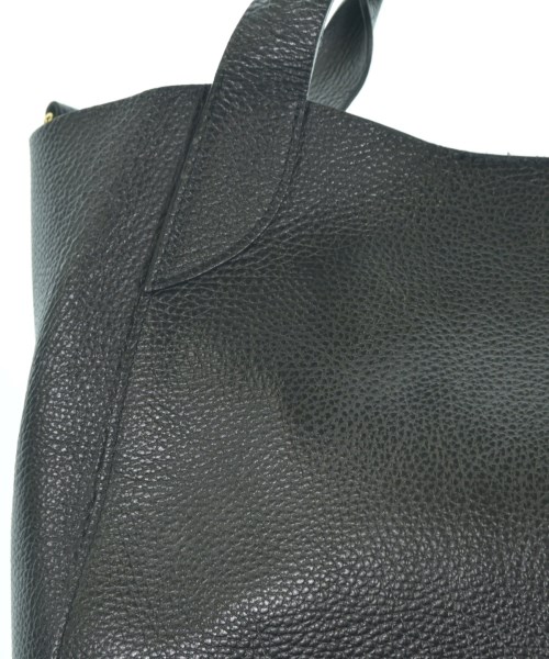 LAURA DI MAGGIO（ローラディマジオ）ショルダーバッグ 黒 サイズ:- レディース/2200637904070