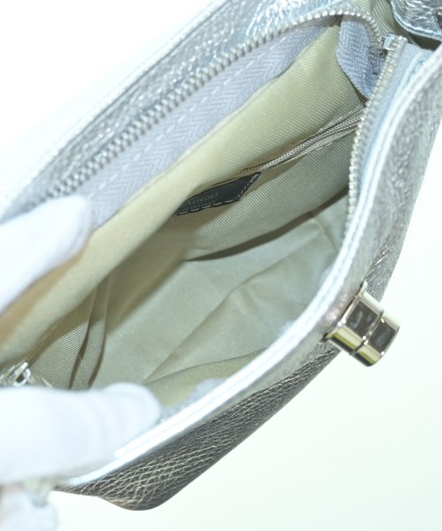 LAURA DI MAGGIO（ローラディマジオ）ショルダーバッグ シルバー サイズ:- レディース/2200668904117