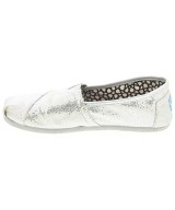 TOMS（トムス）その他 シルバー サイズ:24cm レディース/2200688722050