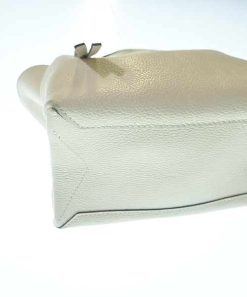 GIANNI CHIARINI（ジャンニキャリーニ）ショルダーバッグ 白 サイズ:- レディース/2200696670268