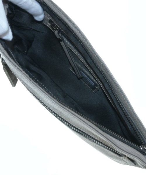 GIANNI CHIARINI（ジャンニキャリーニ）クラッチバッグ グレー サイズ:- レディース/2200703326034