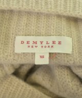 DEMYLEE（デミリー）ニット・セーター ベージュ サイズ:XS レディース/2200706658170