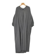 BEIGE,（ベイジ）ワンピース グレー サイズ:4(M位) レディース/2200590934039