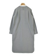 BEIGE,（ベイジ）ワンピース グレー サイズ:4(M位) レディース/2200661134207