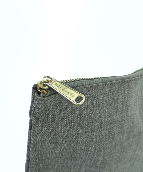 HERSCHEL（ハーシェル）クラッチバッグ グレー サイズ:- メンズ/2200674896116