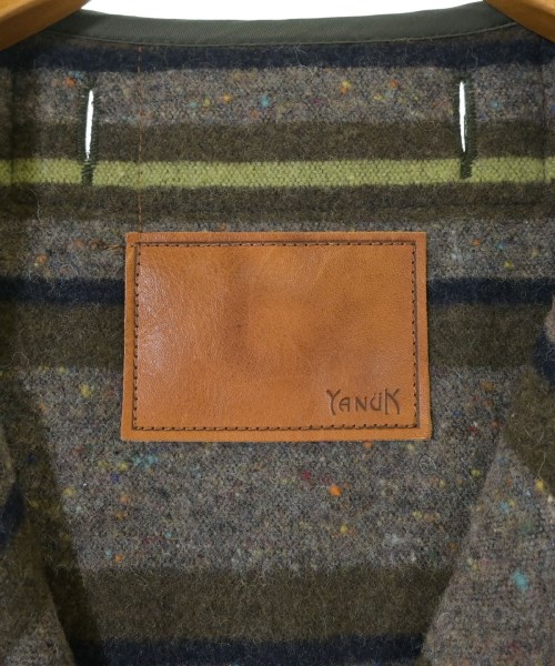YANUK（ヤヌーク）その他 カーキ サイズ:M メンズ/2200640302030
