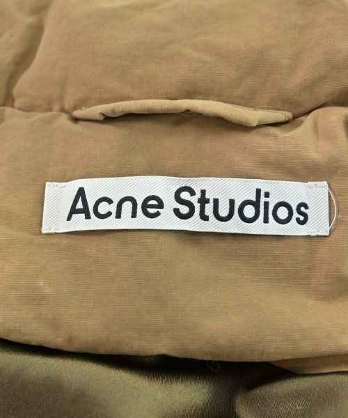 Acne Studios（アクネストゥディオズ）ダウンジャケット/ダウンベスト 茶 サイズ:44(S位) メンズ/2200629455016