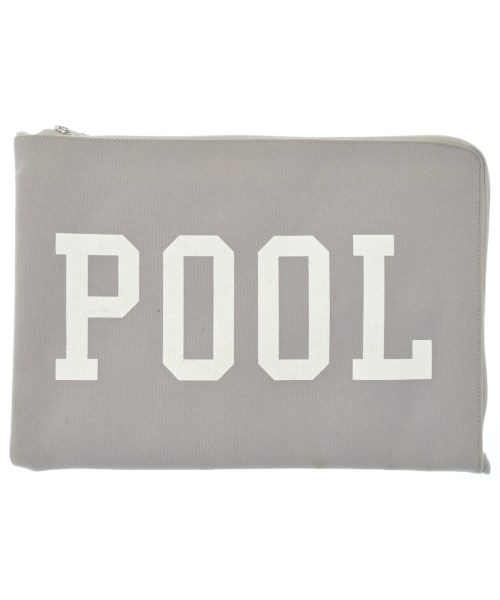 ザ　プール(THE POOL)のTHE POOL クラッチバッグ