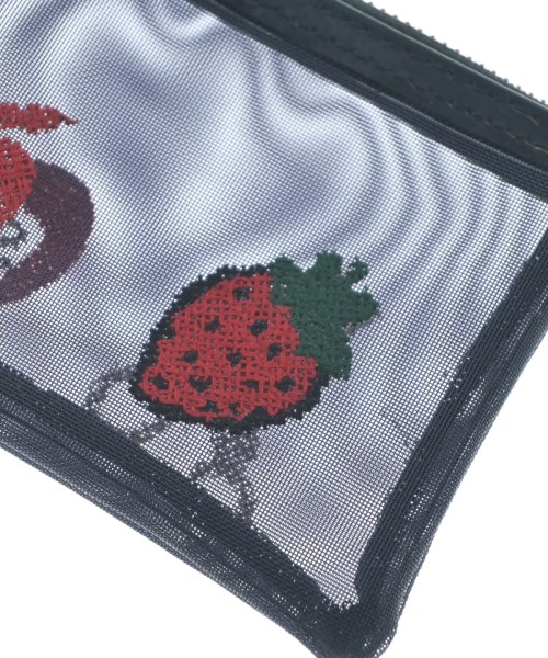 SueUNDERCOVER（スーアンダーカバー）ポーチ 黒 サイズ:- レディース/2200621200126