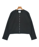 Agnes b. カーディガン