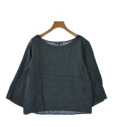 Agnes b. ブラウス