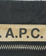 A.P.C.（アーペーセー）ショルダーバッグ 黒 サイズ:- メンズ/2200622611051