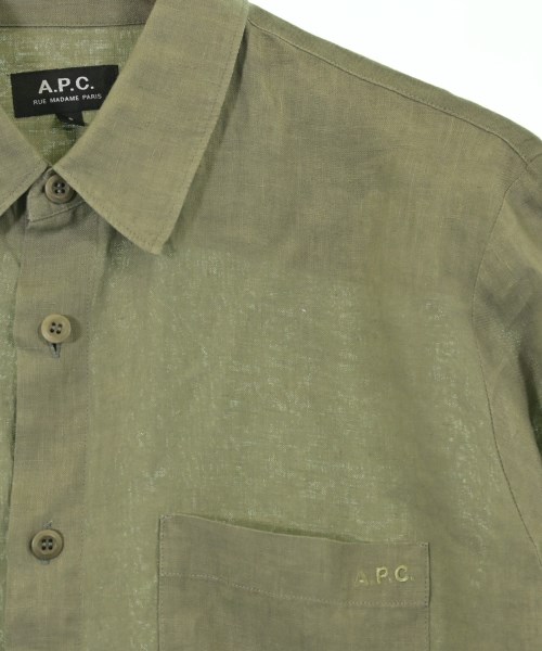 A.P.C.（アーペーセー）カジュアルシャツ カーキ サイズ:S メンズ/2200628284020