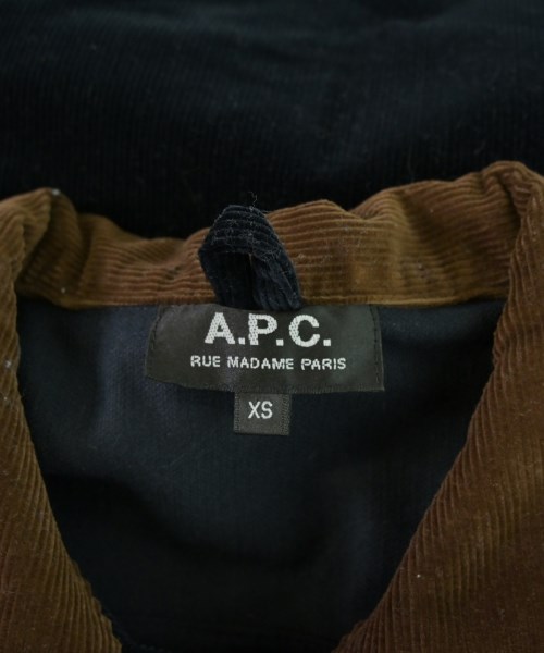 A.P.C.（アーペーセー）カジュアルシャツ 黒 サイズ:XS メンズ/2200693658078