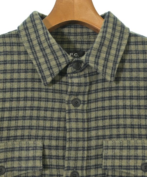 A.P.C.（アーペーセー）カジュアルシャツ カーキ サイズ:M メンズ/2200654032145