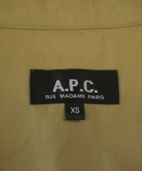 A.P.C.（アーペーセー）カジュアルシャツ ベージュ サイズ:XS メンズ/2200713767087