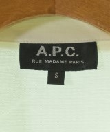 A.P.C.（アーペーセー）カジュアルシャツ 白 サイズ:S メンズ/2200644694056