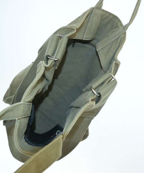 A.P.C.（アーペーセー）ショルダーバッグ カーキ サイズ:- メンズ/2200636945180