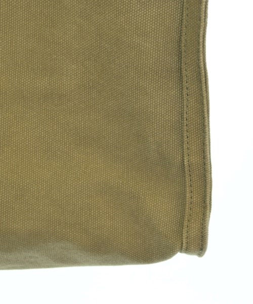 A.P.C.（アーペーセー）ショルダーバッグ カーキ サイズ:- メンズ/2200636945180