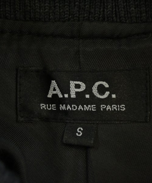 A.P.C.（アーペーセー）スタジャン 黒 サイズ:S メンズ/2200704334038