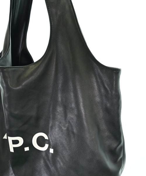 A.P.C.（アーペーセー）ショルダーバッグ 黒 サイズ:- メンズ/2200678979297