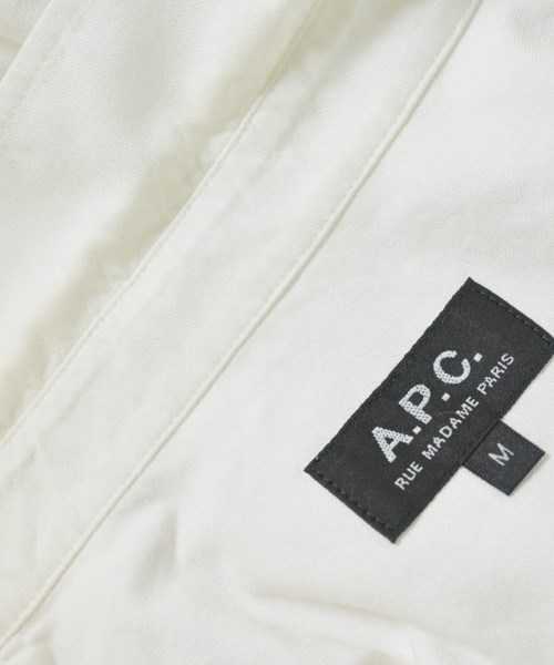 A.P.C.（アーペーセー）カジュアルシャツ 白 サイズ:M メンズ/2200689812019