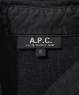 A.P.C.（アーペーセー）カジュアルシャツ 黒 サイズ:S メンズ/2200691212029