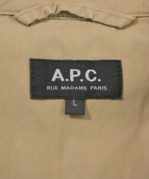 A.P.C.（アーペーセー）カジュアルシャツ カーキ サイズ:L メンズ/2200692462027