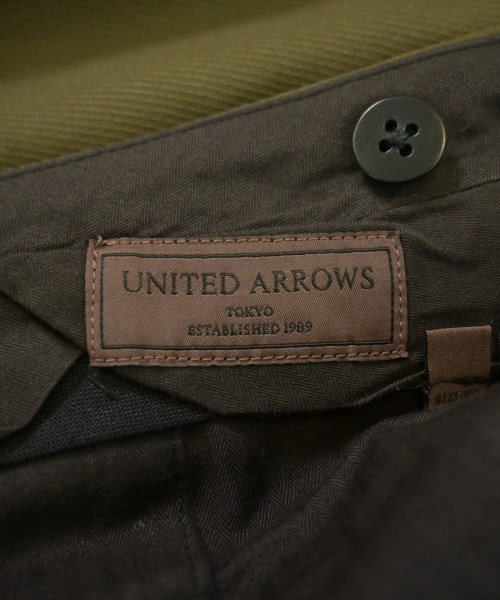 UNITED ARROWS（ユナイテッドアローズ）スラックス カーキ サイズ:48(L位) メンズ/2200672434044