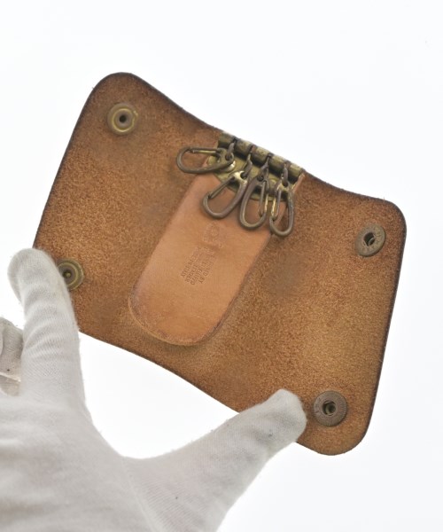 IL BISONTE（イルビゾンテ）キーケース・キーホルダー ベージュ サイズ:- メンズ/2200677999302