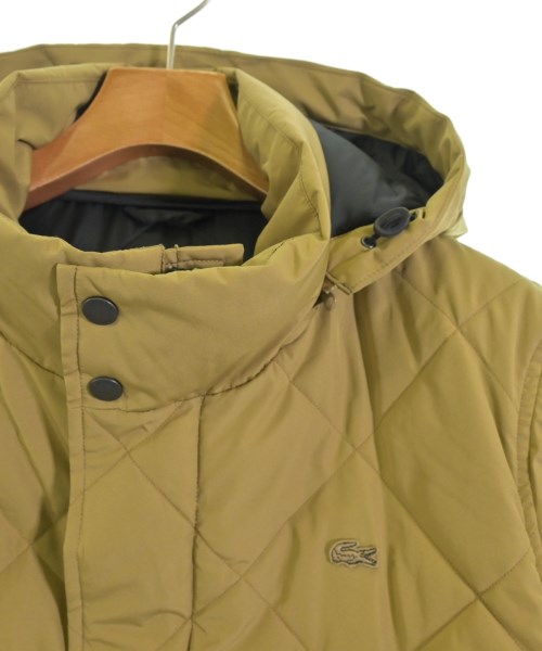 LACOSTE（ラコステ）ダウンジャケット/ダウンベスト ベージュ サイズ:50(XL位) メンズ/2200670326013