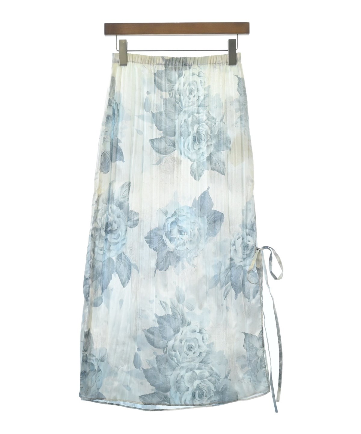 Acne Studios アクネストゥディオズ ロング・マキシ丈スカート レディース 【古着】【中古】 Acne Studios（アクネストゥディオズ）ロング・マキシ丈スカート 白