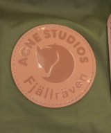 Acne Studios（アクネストゥディオズ）バックパック・リュック カーキ サイズ:- レディース/2200718341060