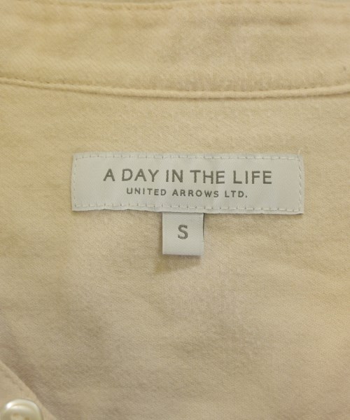 a day in the life UNITED ARROWS（アデイインザライフユナイテッドアローズ）カジュアルシャツ ベージュ サイズ:S メンズ/2200636566033