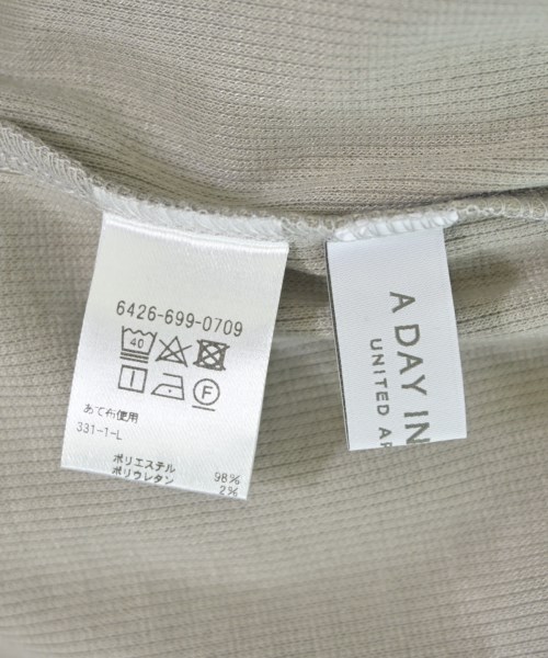 a day in the life UNITED ARROWS（アデイインザライフユナイテッドアローズ）Tシャツ・カットソー グレー サイズ:F レディース/2200685020074