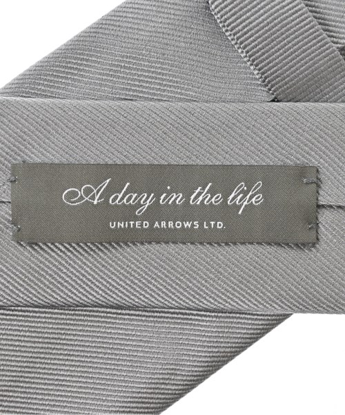 a day in the life UNITED ARROWS（アデイインザライフユナイテッドアローズ）ネクタイ シルバー サイズ:- メンズ/2200681075153