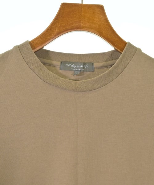 a day in the life UNITED ARROWS（アデイインザライフユナイテッドアローズ）Tシャツ・カットソー ベージュ サイズ:M メンズ/2200686759058