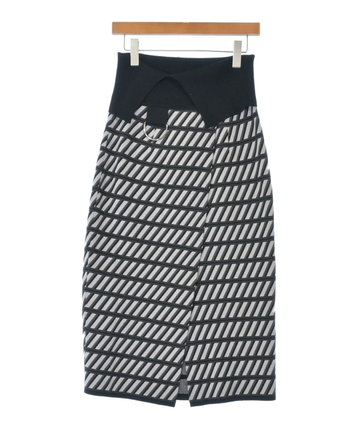 AKANE UTSUNOMIYA（アカネウツノミヤ）ロング・マキシ丈スカート 黒