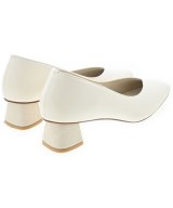 LE TALON（ル　タロン）パンプス 白 サイズ:23.5cm レディース/2200672513107