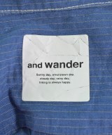 and wander（アンド　ワンダー）カジュアルシャツ 青 サイズ:2(M位) メンズ/2200608223018