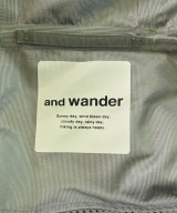 and wander（アンド　ワンダー）マウンテンパーカー グレー サイズ:S メンズ/2200682140027