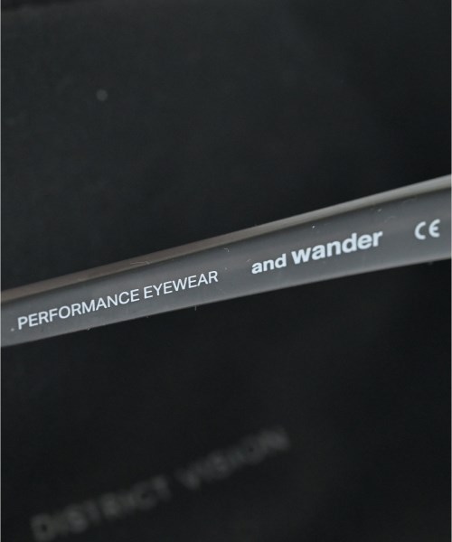 and wander（アンド　ワンダー）サングラス 黒 サイズ:- メンズ/2200645137101