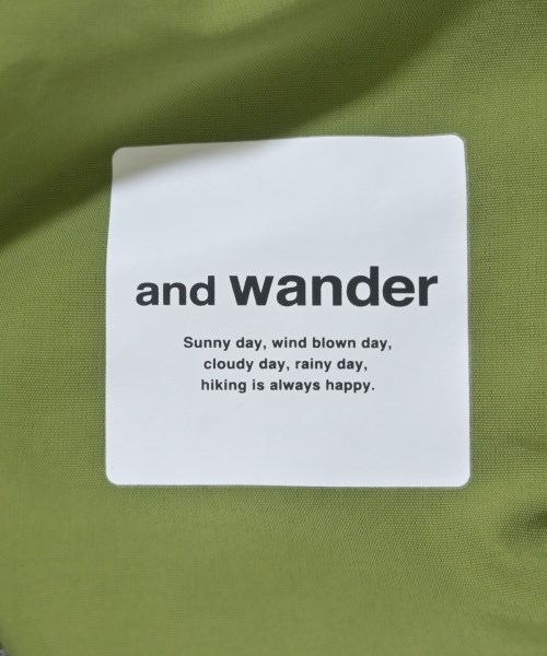 and wander（アンド　ワンダー）ショートパンツ 緑 サイズ:-(M位) レディース/2200706660159