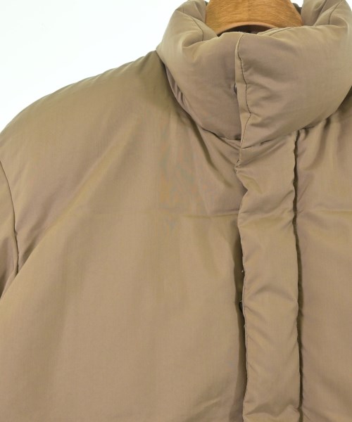 AURALEE（オーラリー）ダウンジャケット/ダウンベスト ベージュ サイズ:3(S位) メンズ/2200671756031