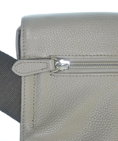 ear PAPILLONNER（イアパピヨネ）ショルダーバッグ グレー サイズ:- レディース/2200622925080