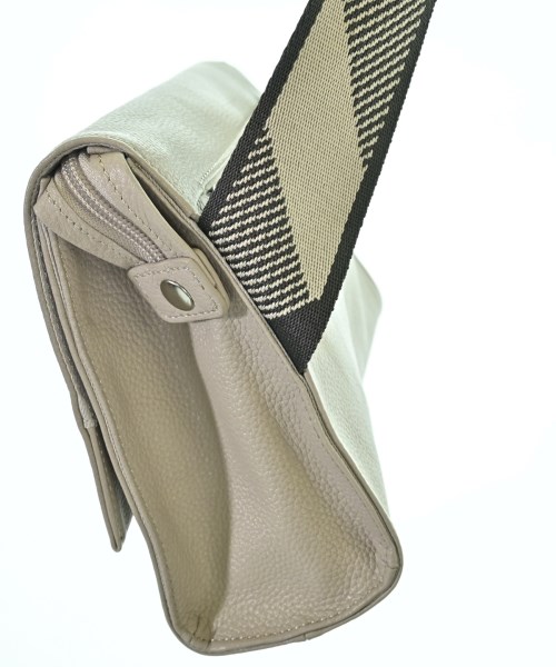 ear PAPILLONNER（イアパピヨネ）ショルダーバッグ ベージュ サイズ:- レディース/2200656604388