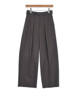 Name. スラックス