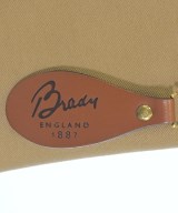 Brady（ブレディ）ショルダーバッグ ベージュ サイズ:- レディース/2200668755054