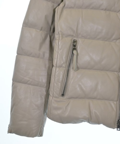 EPOCA UOMO（エポカウォモ）ダウンジャケット/ダウンベスト ベージュ サイズ:50(XL位) メンズ/2200629117013