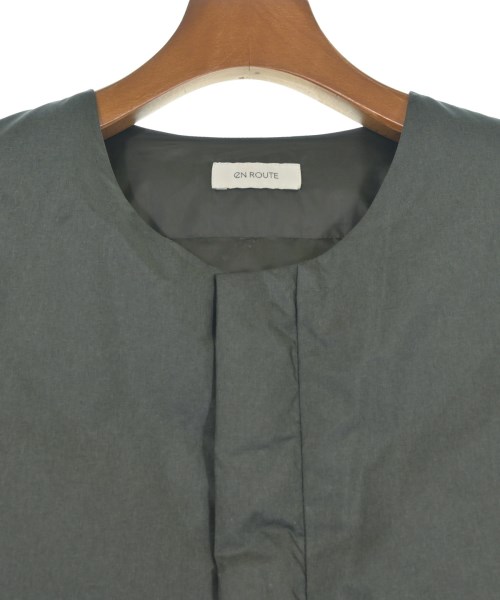 EN ROUTE（アンルート）ダウンジャケット/ダウンベスト グレー サイズ:3(L位) メンズ/2200652315080